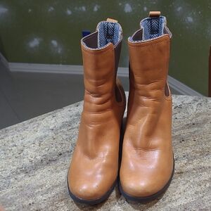 UGG Australia Dupre Chestnut Leather Wedge Boots Size EU39 / US 8